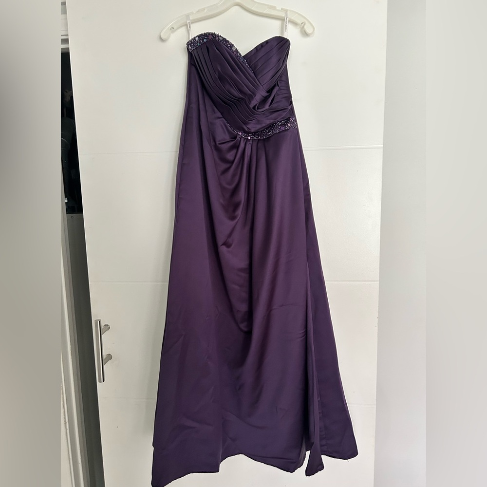 David's Bridal Purple Ruched Sweetheart Gown